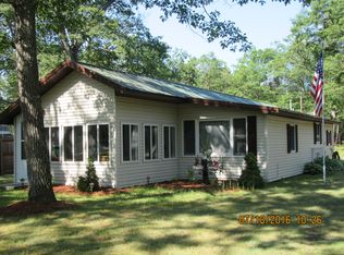 7137 Lakeview Dr, Oscoda, MI 48750