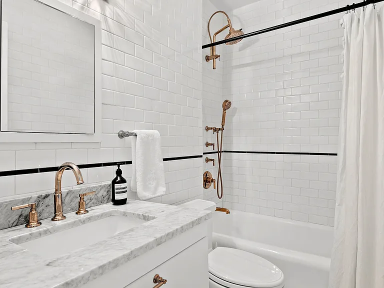 24 5th Ave #1519 — Photo 7