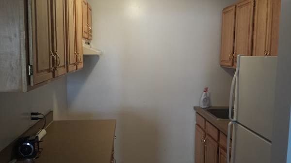 2nd image of 131 Irving Ave