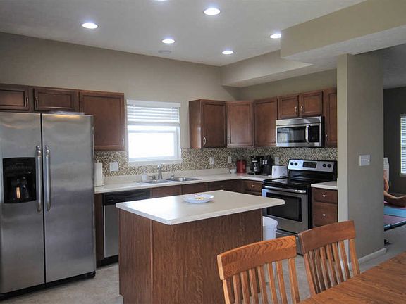 2nd image of 2890 Biscayne Ct