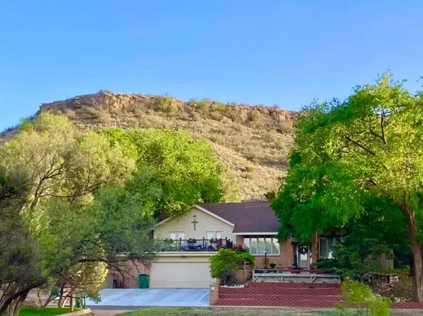 47 S Lakeshore Dr, Ransom Canyon, TX 79366