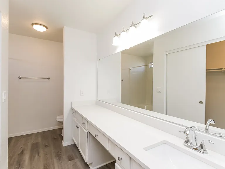 1194 S Anvil Pl — Photo 11