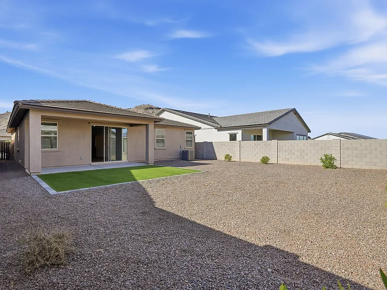 21435 W Meadowbrook Ave — Photo 29