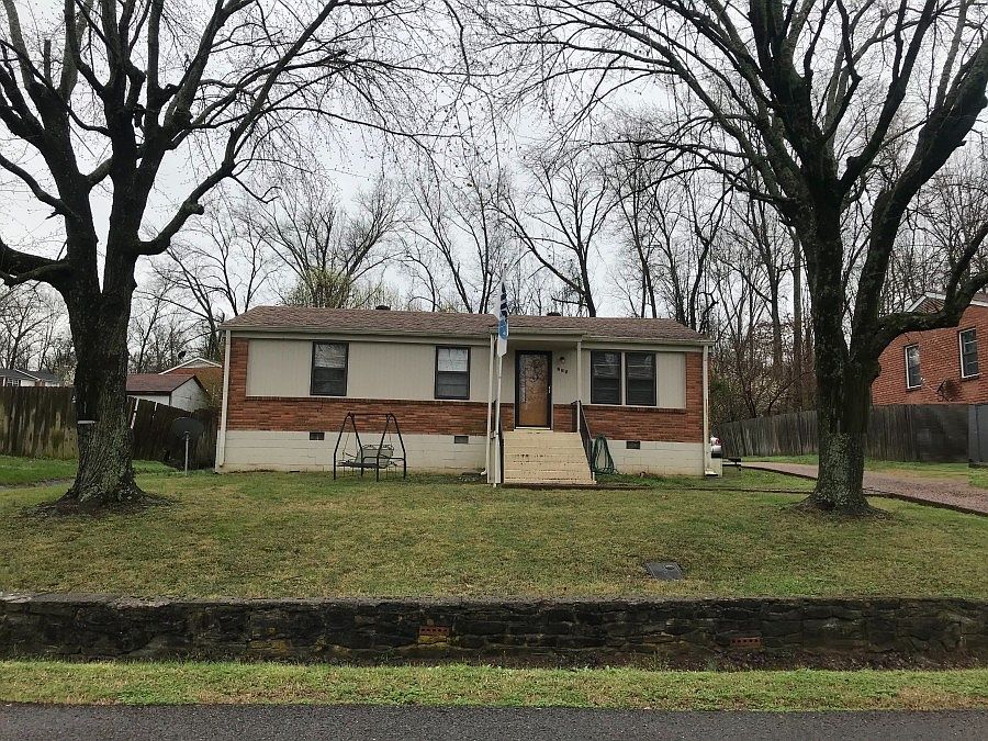 1st image of 725 Patricia Dr