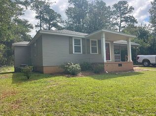 722 Glenwood Rd, Talladega, AL 35160