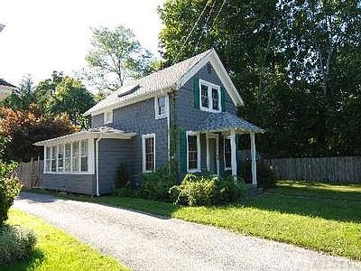 1st image of 515 Hortons Ln