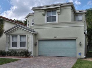 9211 Dupont Pl, Wellington, FL 33414