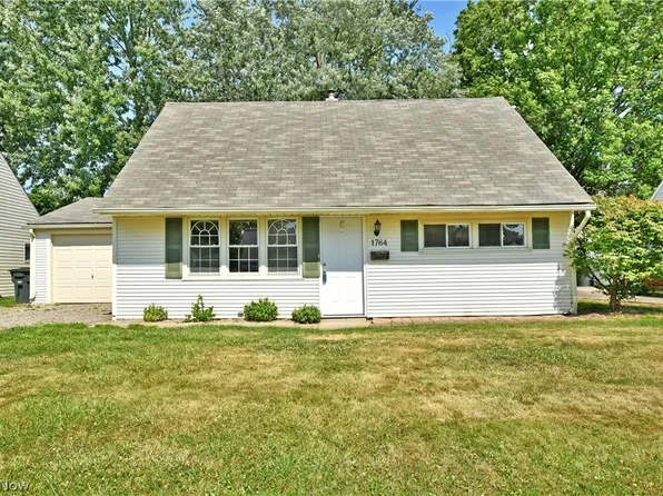 1764 Denison Ave NW, Warren, OH 44485