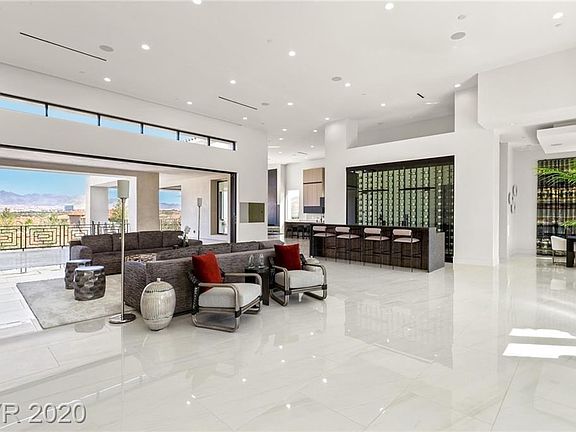 2nd image of 20 Shadow Canyon Ct