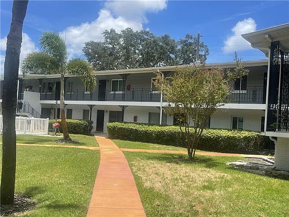 4th image of 6266 1st Ave S APT 1