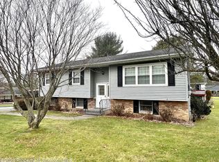 901 Sarah Ave, Clarks Summit, PA
