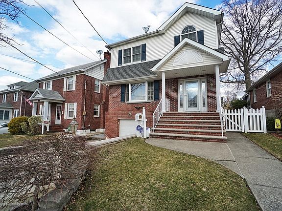 2nd image of 611 Oakland Ave