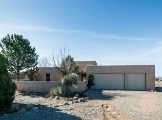 7 Camerada Rd, Santa Fe, NM 87508