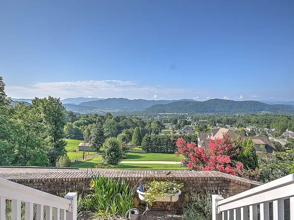 126 Willshire Dr, Elizabethton, TN 37643