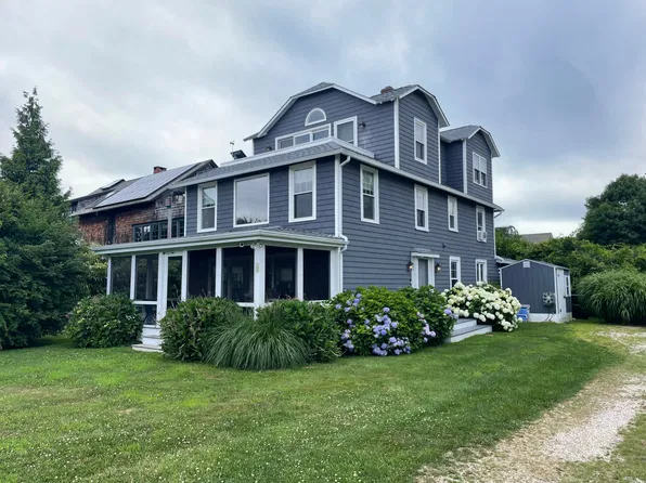 79 Hartford Ave, Madison, CT 06443