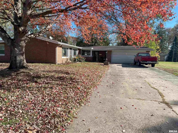 1606 Elmwood St, Jacksonville, IL 62650