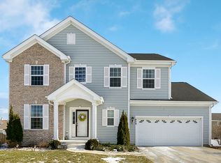 459 Shannon Pkwy, Elgin, IL 60123