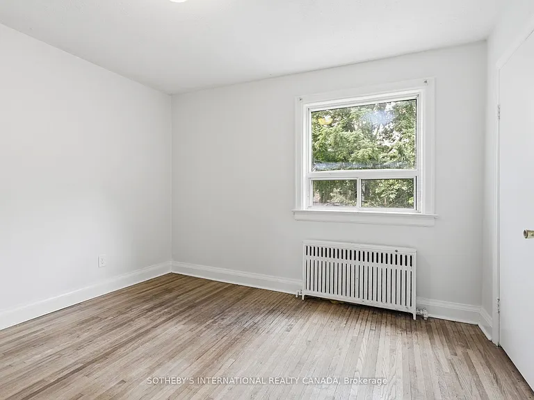 676 Beresford Ave #UPPER — Photo 13