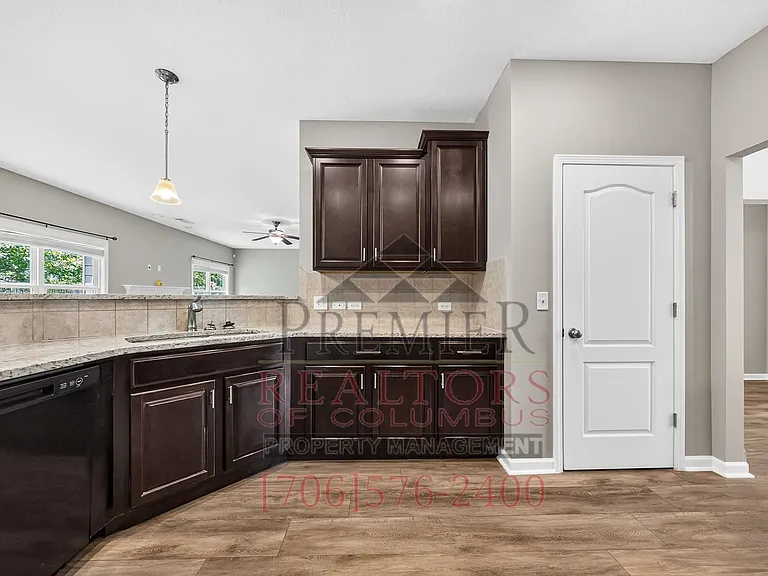 7329 Sorrel Ct — Photo 11