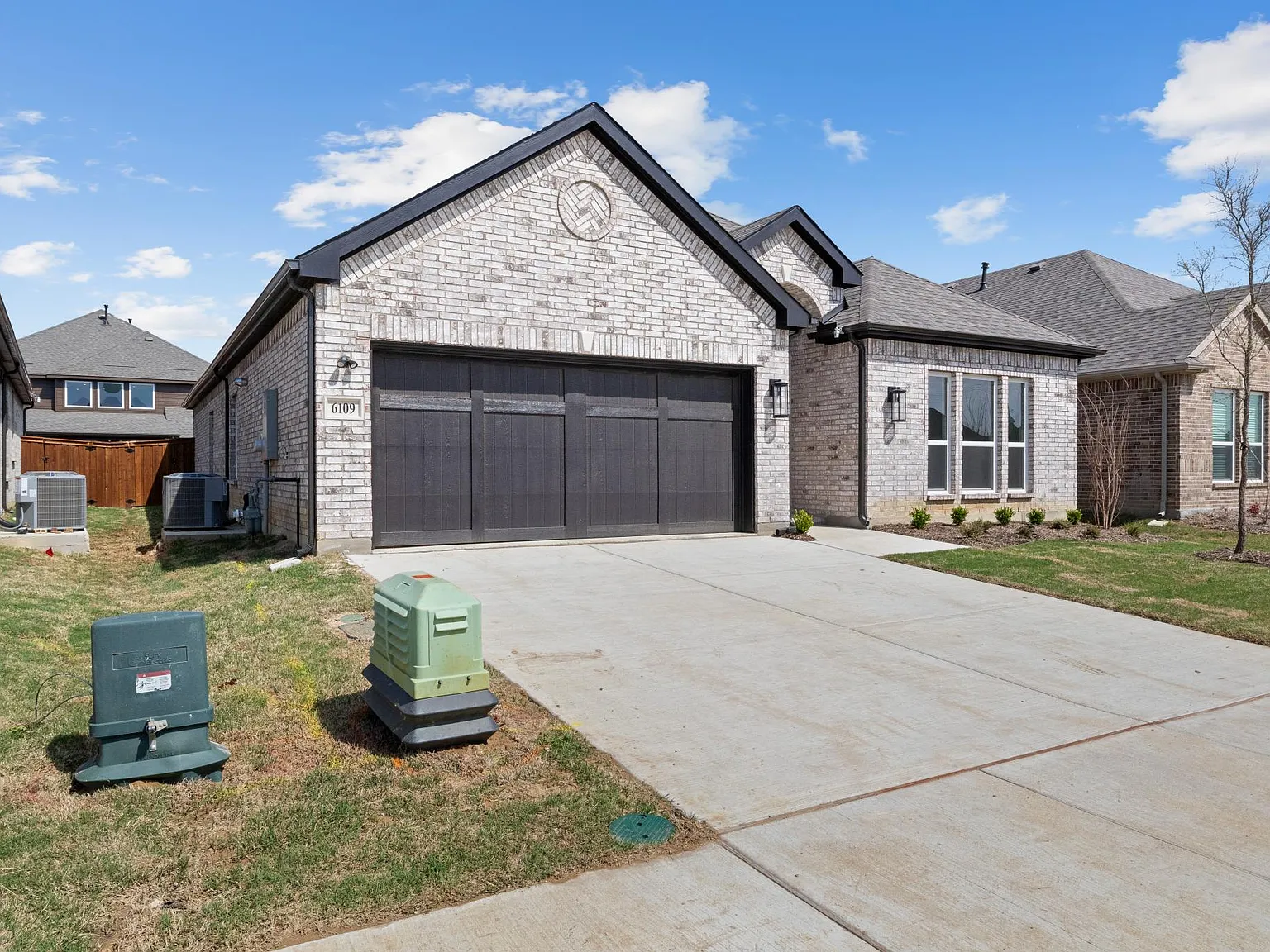 4 bed, 2168 sqft, $2,800 — Photo 2