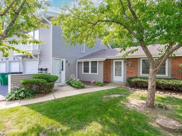 202 Emerson Ct Unit D, Bloomingdale, IL 60108