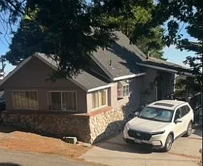 3 bed, 1.5 bath, 1100 sqft, $1,900 — Photo 1