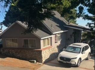 1104 Scenic Way, Rimforest, CA 92378