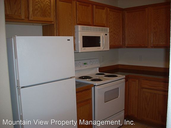 3rd image of 211 NW Greenwood Ave #11479743