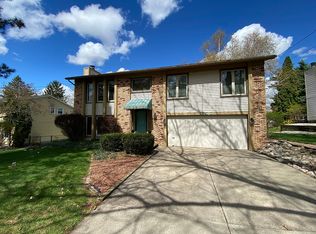 1600 Waxwing Dr, Dewitt, MI