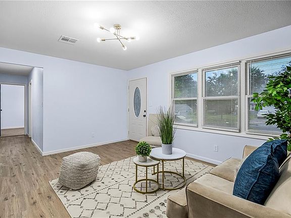 3rd image of 11320 Herrick Ave
