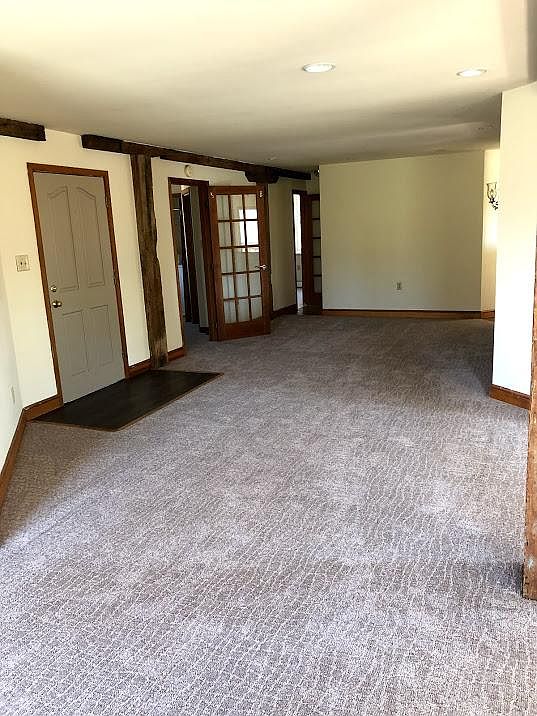 2nd image of 104 Old Mill Rd APT A