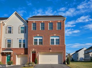 21276 Hyrst Grove Ter, Ashburn, VA 20147