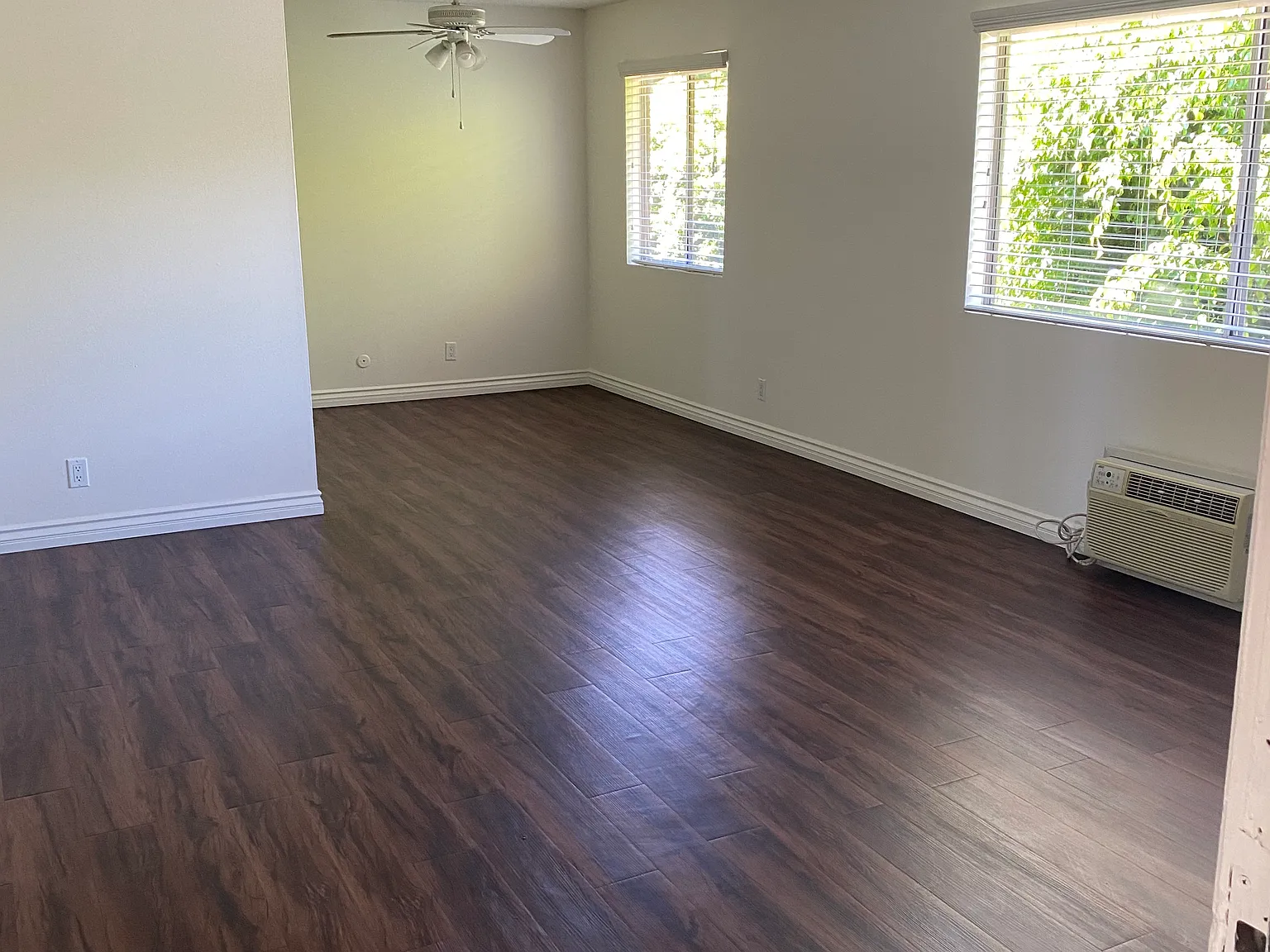 Parkwood Apartments — Photo 1