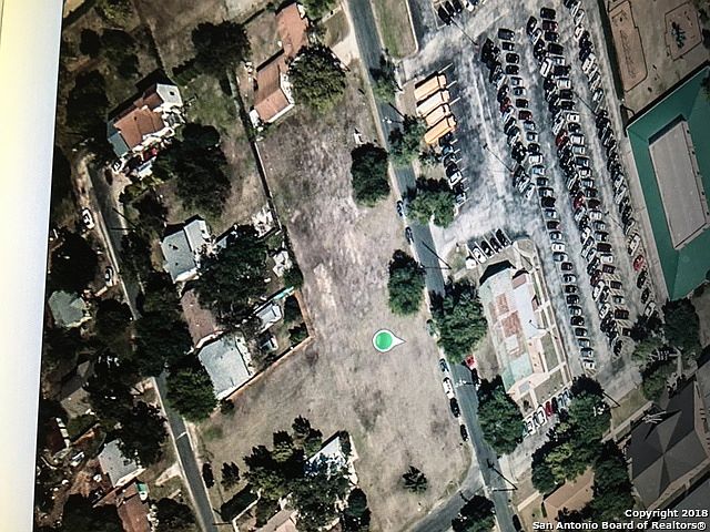 2nd image of 302 Kneupper St