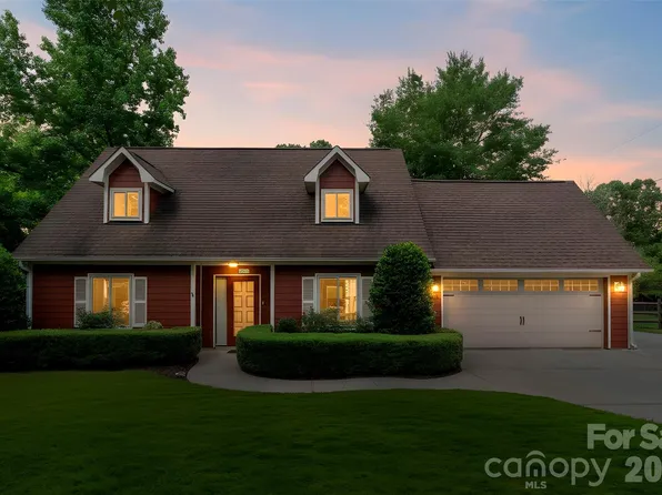 2606 Saddlewood Cir SW, Concord, NC 28027