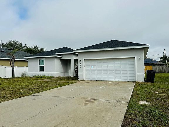 2nd image of 305 Hibiscus Dr