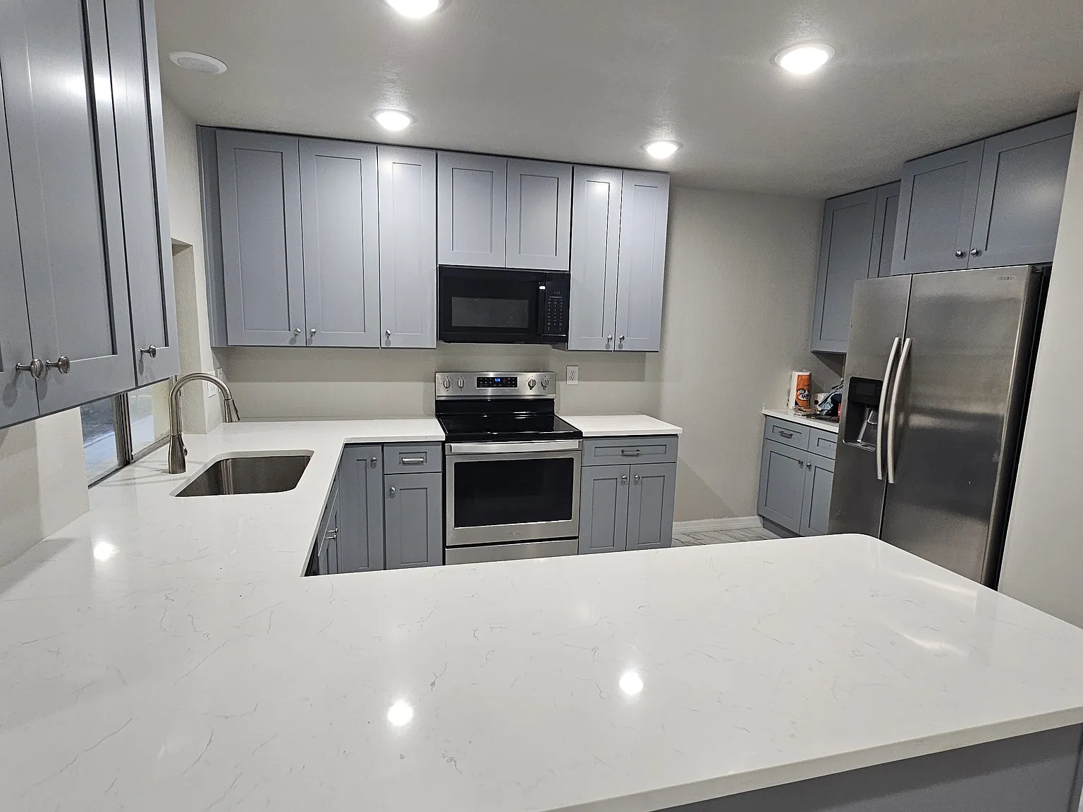 3 bed, 2650 sqft, $2,100 — Photo 1