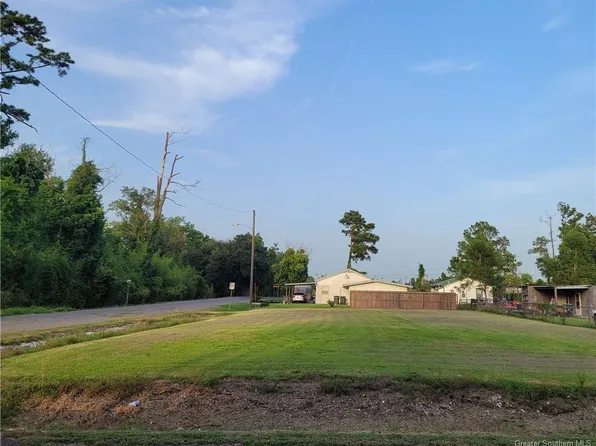 822 Sally Mae St, Lake Charles, LA 70601