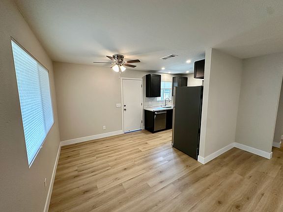 3rd image of 365 McKenzie Dr