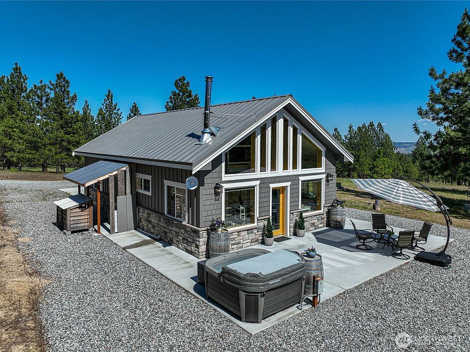 1st image of 250 Open Ln