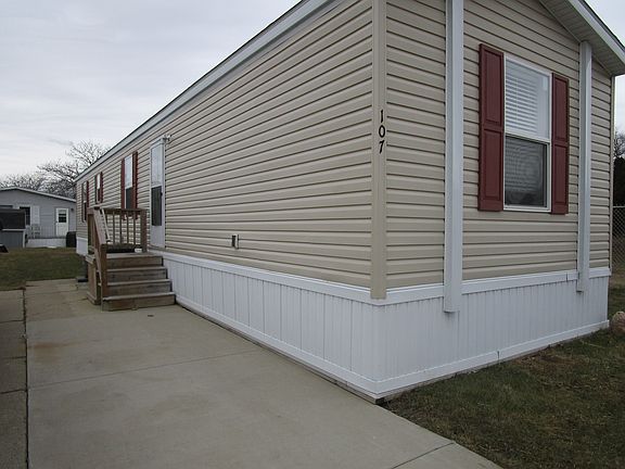 4th image of 107 Cherryhill Dr