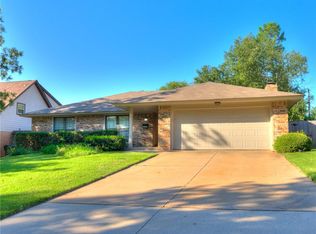 3405 Ridgehaven Dr, Midwest City, OK 73110