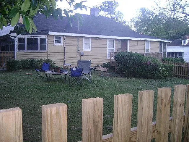 1086 W Hancock Ave — Photo 26