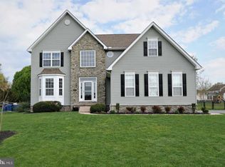 14 E Darby Cir, Dover, DE 19904