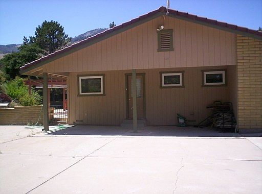 2nd image of 3833 Hobart Rd