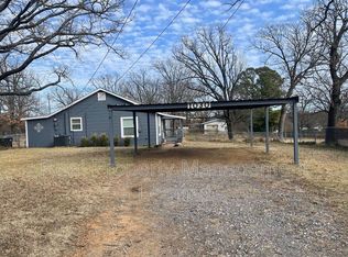 1030 Oak Dr, Denison, TX 75020