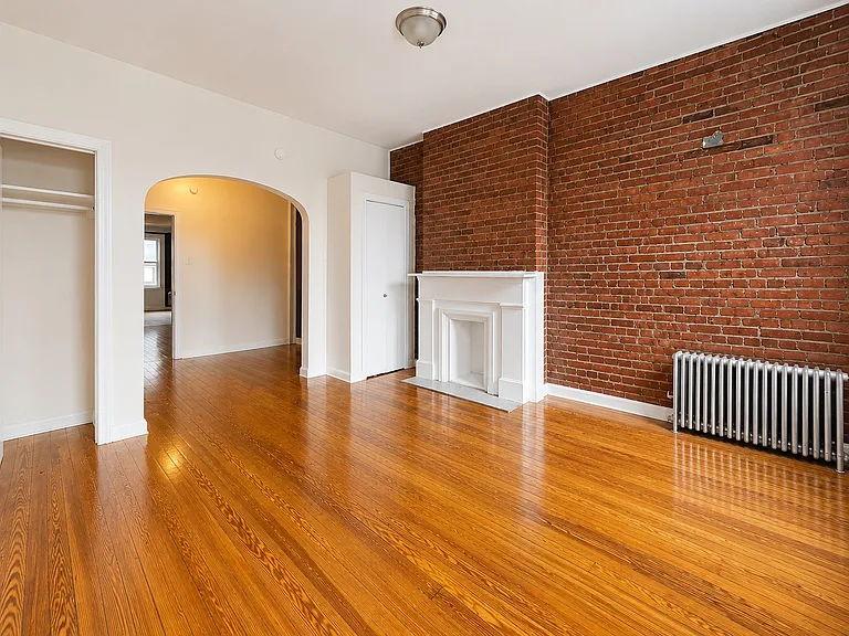 791 Flushing Ave #4R — Photo 2