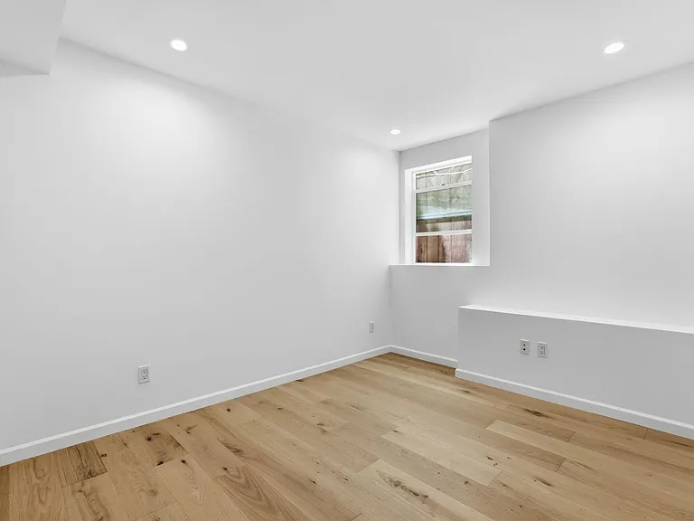 1221 Waller St #A — Photo 10