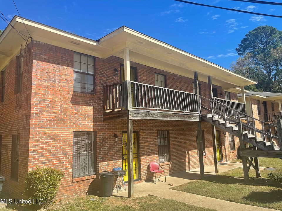 1st image of 654 Chelsea Dr