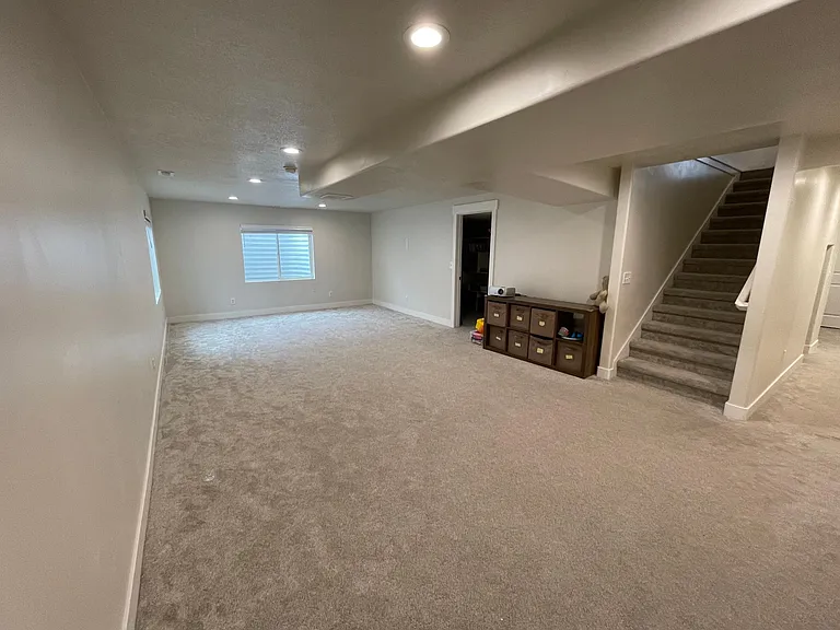 554 E Old Mill Dr — Photo 11